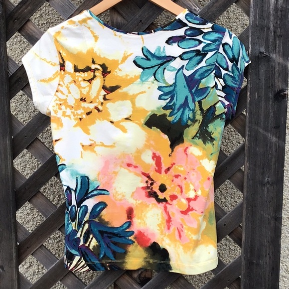 Chico’s beautiful colors t shirt top round neck - Picture 6 of 13